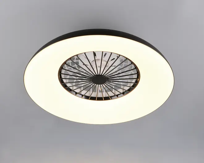 Loftlampe med indbygget højtaler og ventilator