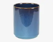 En cylindrisk beholder af keramik med en glat, blank overflade i en blå farve, der går fra lysere blå i bunden til en dybere blå foroven. Kanten foroven er markeret med en tynd, brunlig-guldkant, som giver et diskret dekorativt præg. Overfladen er jævn, og indersiden er også glaseret i samme farve som ydersiden.