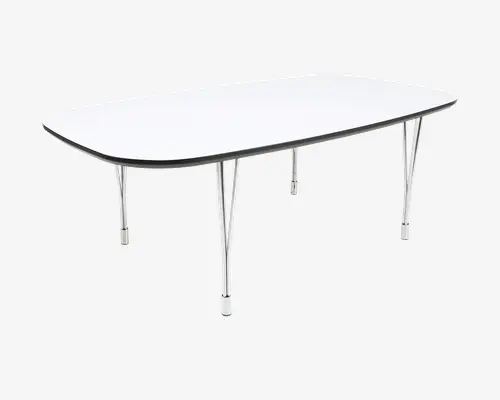 Rektangulært bord med afrundede hjørner, glat hvid bordplade og sort kantliste. Bordet har seks slanke ben i kromfinish, hver med højdejustering og beskyttende fodkapper for stabilitet. Designet er moderne og funktionelt, velegnet til møde- eller konferencelokaler.