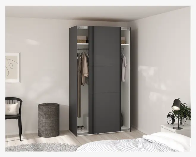 Garderobeskab Case grå B. 119 x H. 221 cm