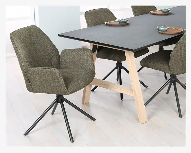 Spisebordsstol med armlæn 