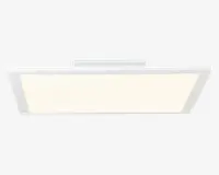 Rektangulært loftarmatur med en slank, hvid ramme og en stor, flad, matteret diffuser, der udsender et jævnt, blødt hvidt lys. Designet er minimalistisk og moderne, og armaturet er monteret tæt på loftet for et diskret udtryk.