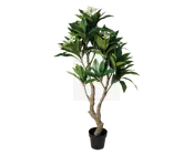 Høj kunstig plante med flere kraftige brune stammer, frodige grønne blade og klynger af små hvide blomster. Planten er placeret i en enkel sort potte, og bladene har en blank overflade, der giver et realistisk udseende. Udtrykket er fyldigt og livligt, velegnet til indendørs dekoration.