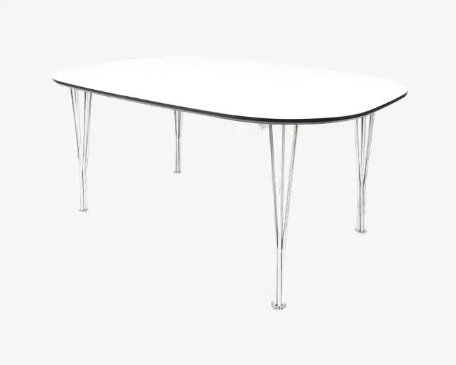 Et moderne bord med en hvid, glat, rektangulær bordplade med afrundede hjørner og en tynd sort kant. Bordet står på fire slanke, sølvfarvede metalben med et unikt, forgrenet design, der giver ekstra stabilitet og et moderne udtryk.