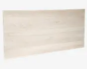 Rektangulær plade af lyst træ med en glat, mat overflade. Overfladen viser naturlige træårer og diskrete farvevariationer, hvilket giver et rent og moderne udtryk. Kanterne er lige og pænt afsluttede.