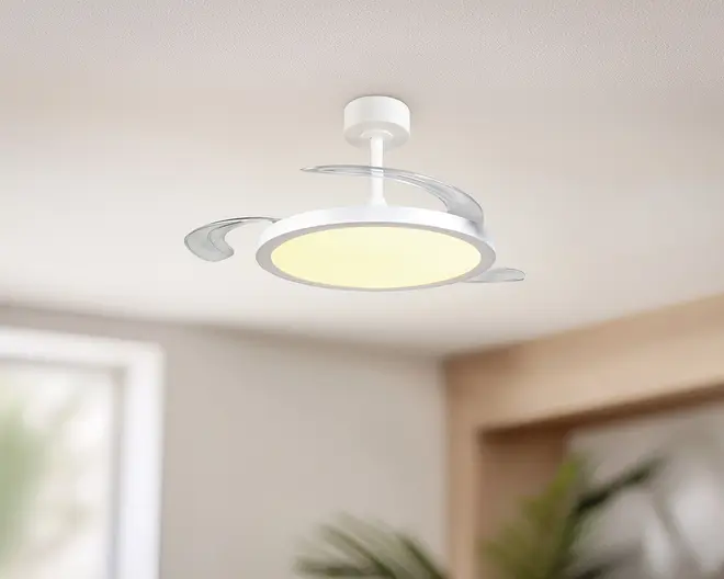 Loftlampe med indbygget ventilator