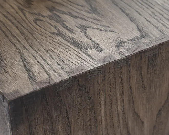 Reolopstilling med døre og skuffer røget eg