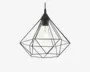 Hængelampe med et geometrisk, åbent metalstel i sort finish. Stellet danner en diamantlignende form omkring en enkelt synlig pære, hvilket giver et moderne og industrielt udtryk. Fatningen og ledningen er også sorte og matcher lampens design.