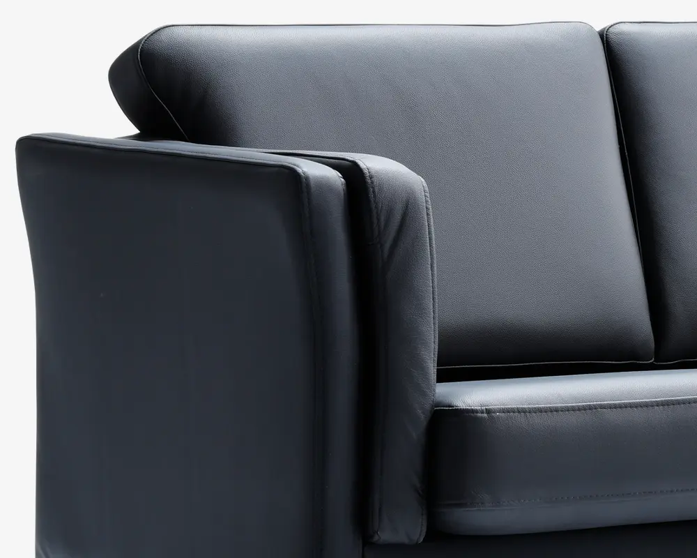 Sofa 2 pers. klassisk design sort læder
