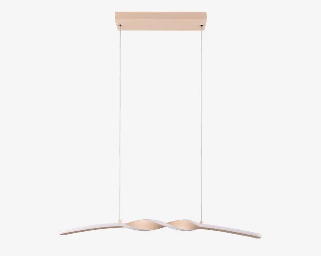 Moderne pendellampe med bølgeformet design i mat beige finish. Lampen hænger ned fra loftet i to slanke, justerbare kabler, der er fastgjort til en rektangulær loftsroset. Lyskilden er integreret på undersiden af bølgen, hvilket giver et stilrent og minimalistisk udtryk, der passer til moderne indretning.