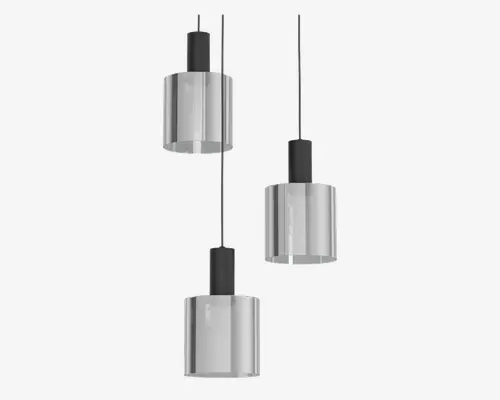 Moderne pendellampe med tre cylindriske glasskærme, der hænger i forskellige højder. Skærmene er klare og har et slankt, minimalistisk design med sorte metaldele øverst, hvor de er fastgjort til ledningerne. Lampen passer til moderne indretning og giver et elegant, lagdelt lysudtryk.