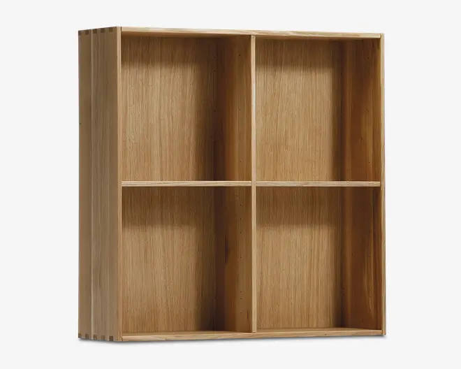 Væghængt bogreol olieret eg