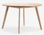 Ovalt bord i lyst træ med glat, afrundet bordplade, skråtstillede tilspidsede ben og et minimalistisk skandinavisk design.