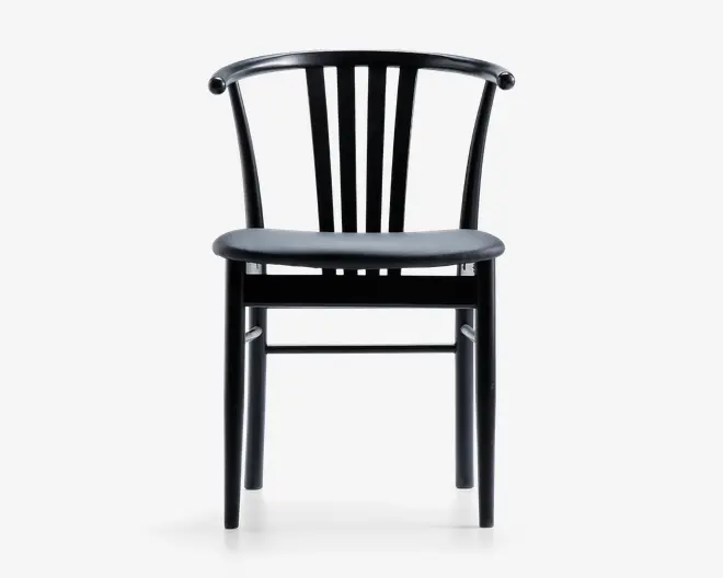 Spisebordsstol i sortlakeret bøg