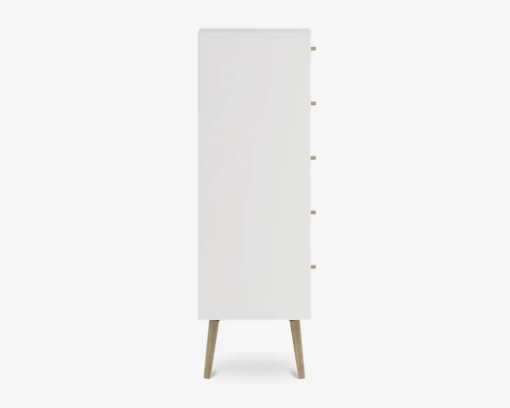 Høj, rektangulær skab med en glat hvid frontlåge og fire skråtstillede træben. Designet er minimalistisk uden synlige greb eller udsmykning, hvilket giver et rent og moderne udtryk.