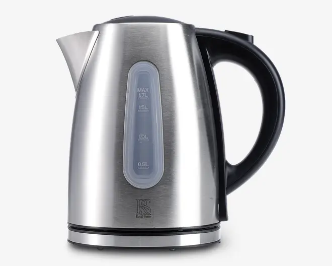 Elektrisk kedel i rustfrit stål med sort håndtag og bund. Har en vandstandsmåler på siden med markeringer fra 0,5L til 1,7L. Tuden er bred for nem påfyldning, og håndtaget er ergonomisk udformet for et behageligt greb. Kanden har et moderne, børstet metalfinish og aftageligt låg for nem påfyldning og rengøring.