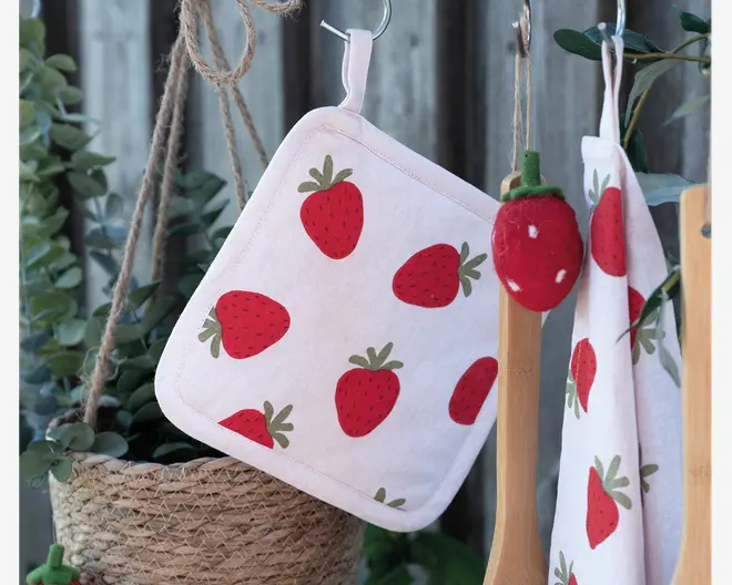 Grydelapper jordbær 20x20 cm 