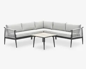 Hjørnesofa med bord