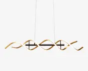 Moderne pendellampe med et dobbelt helix-bølgedesign og integreret LED-belysning. Lampen hænger fra loftet i to tynde, justerbare kabler. Lysstriben er indrammet i en varm, guldfarvet ramme, hvilket giver et skulpturelt og nutidigt udtryk. Velegnet til spiseområder eller moderne interiør, hvor den både fungerer som belysning og dekorativt element.