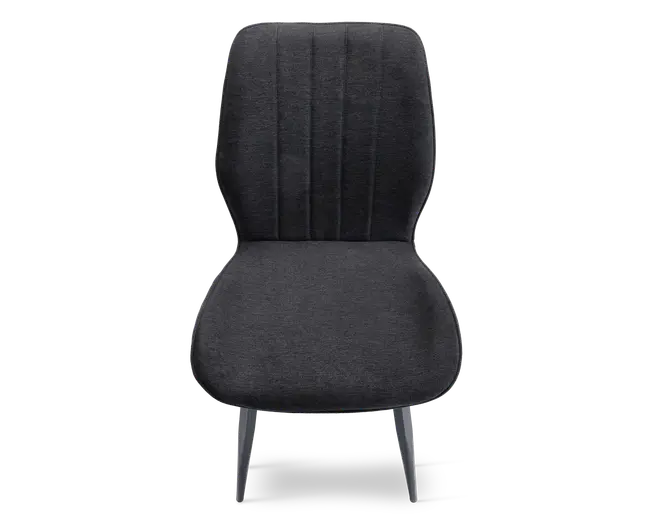 Stol med høj, let buet ryg med lodrette syninger for ekstra struktur. Sædet er bredt og afrundet, polstret med mørkt stof. Benene er slanke og skråtstillede, lavet af metal med mat finish, hvilket giver stolen et moderne og minimalistisk udtryk.