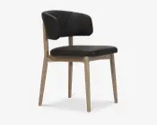 Spisebordsstol i læder med armlæn