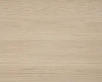 Lys egetræsoverflade med en glat finish og diskrete vandrette årer. Farven er naturlig, lys beige med lette variationer, hvilket giver et rent og moderne udtryk.