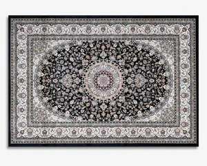 Rektangulært tæppe med et indviklet centralt medaljonmønster og blomster- samt vinrankemotiver. Hovedfeltet er sort og dekoreret med detaljerede mønstre i beige, blå, rød og gyldne nuancer. Den brede kant har gentagne blomsterdetaljer og flere accentstriber i matchende farver. Tæppet har et traditionelt og elegant udseende med fine detaljer overalt.