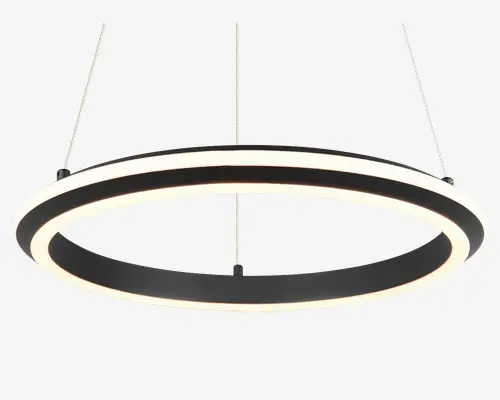 Et moderne, cirkulært pendellys med en elegant sort finish og integreret LED-belysning langs både den indvendige og udvendige kant. Lampen hænger fra loftet i tre tynde, justerbare kabler, hvilket giver et svævende udtryk. Designet er minimalistisk og nutidigt, velegnet til moderne indretning.