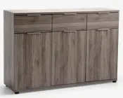 Rektangulært skab med lys brun træstruktur, udstyret med tre vandrette skuffer øverst og tre lodrette låger nedenunder. Hver skuffe og låge har et slankt, moderne sølvhåndtag. Skabet står på små, diskrete fødder og har et enkelt, minimalistisk design.