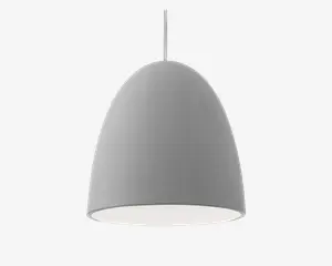 En moderne pendellampe med en glat, mat grå overflade og en enkel, kuppelformet skærm. Lampens inderside er hvid, hvilket hjælper med at reflektere lyset nedad. Lampen hænger i en enkelt ledning, hvilket giver et rent og minimalistisk udtryk.