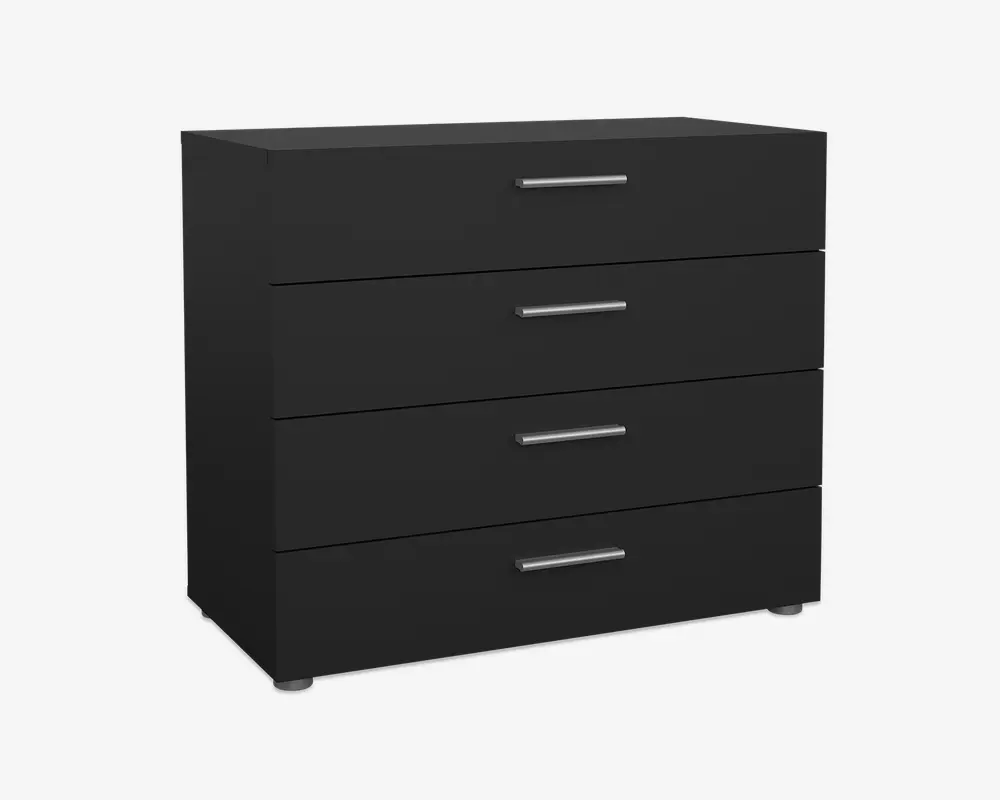 Et moderne, mat sort skab med fire rummelige skuffer, hver med et slankt, vandret sølvhåndtag. Skabet står på små, runde fødder og har et rent, minimalistisk design, der passer til moderne indretning.