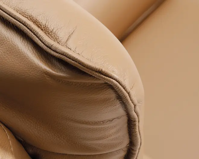 Stol m/indbygget skammel og løftefunktion