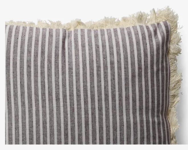 Pude rød m/frynser 45x45 cm 