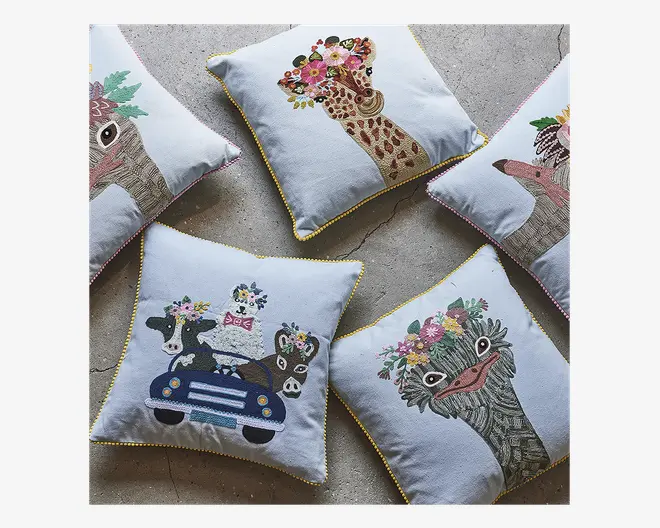 Pude broderi bomuld dyr 45x45 cm