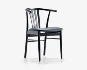 Spisebordsstol i sortlakeret bøg