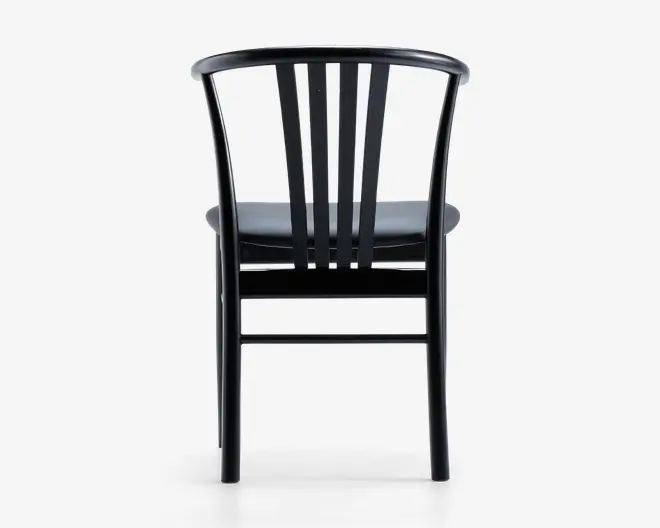 Spisebordsstol i sortlakeret bøg