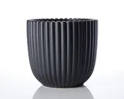 Urtepotteskjuler Nobel mat sort 17x18 cm 