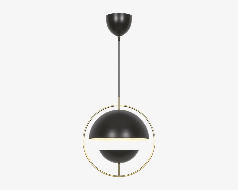 Moderne pendellampe med en mat sort kugleformet skærm, omgivet af en tynd guldfarvet metalring. Lampen hænger fra en sort stang og loftbeslag. Designet har en horisontal hvid diffuser, der deler kuglen i to og giver et blødt, jævnt lys. Udtrykket er moderne og elegant, velegnet til stilfulde indretninger.