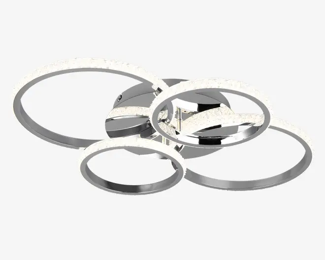 Loftlampe med moderne design bestående af fire sammenflettede ringe med kromfinish. Hver ring har indbyggede LED-lys langs kanten, hvilket giver et klart og energieffektivt lys. Lampen har en blank, poleret overflade og et geometrisk udtryk, der passer godt til moderne indretning.