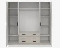 Rummeligt garderobeskab med to høje sideafsnit, hver med fire justerbare hylder, et midterafsnit med bøjlestang til tøj samt tre brede skuffer nederst med moderne sorte greb. Designet er minimalistisk og funktionelt og giver god opbevaringsplads til tøj og tilbehør.