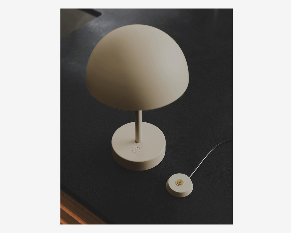 Bordlampe Ellen batteri beige 