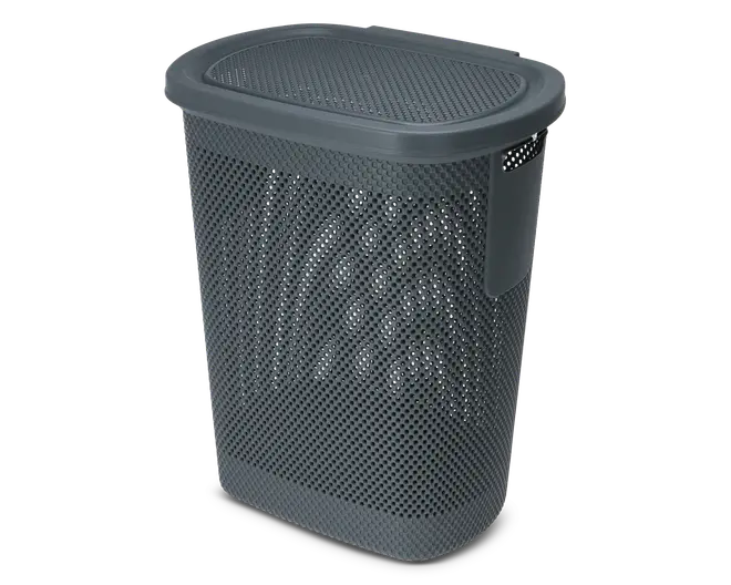 Rektangulær, mørkegrå beholder med ventileret netdesign på alle sider og låg, udstyret med integrerede sidehåndtag for nem transport. Den perforerede overflade giver luftcirkulation, hvilket gør den velegnet til opbevaring af genstande, der har brug for ventilation.