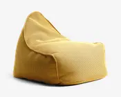 En gul sækkestol med høj ryg og bred, støttende siddeflade. Stoffet har en tekstureret, netlignende overflade, som giver god åndbarhed og et moderne udseende. Syningerne er synlige og markerer stolens form og struktur. Sækkestolen er designet til at tilpasse sig brugerens krop for optimal komfort.