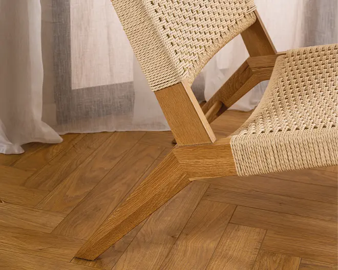 Loungestol Carson massiv eg