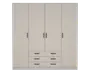 Et stort, moderne garderobeskab med mat lysebeige finish. Skabet har fire høje låger med slanke sorte greb, der giver god plads til ophængning og opbevaring. Under de to midterste låger er der tre rummelige skuffer, hver med to vandrette sorte greb, som giver ekstra opbevaringsplads til sammenlagt tøj eller tilbehør. Designet er minimalistisk og funktionelt, velegnet til moderne indretning.