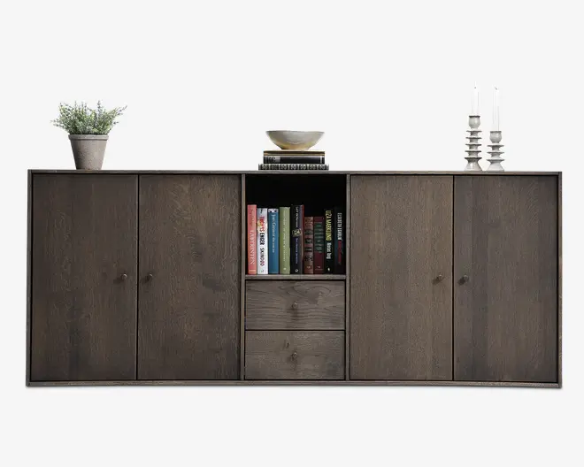 Reolopstilling med døre og skuffer røget eg