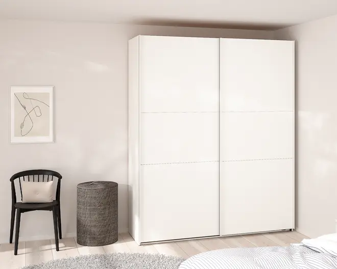 Garderobeskab Case hvid B. 179 x H. 221 cm