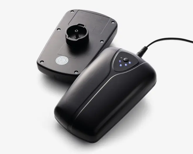 Drejestol m/indbygget skammel og 0-gravity