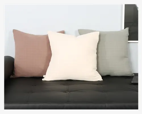 Pude Astrid Offwhite 45x45 cm