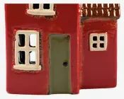 Keramikhus til lys rød H.20 cm 